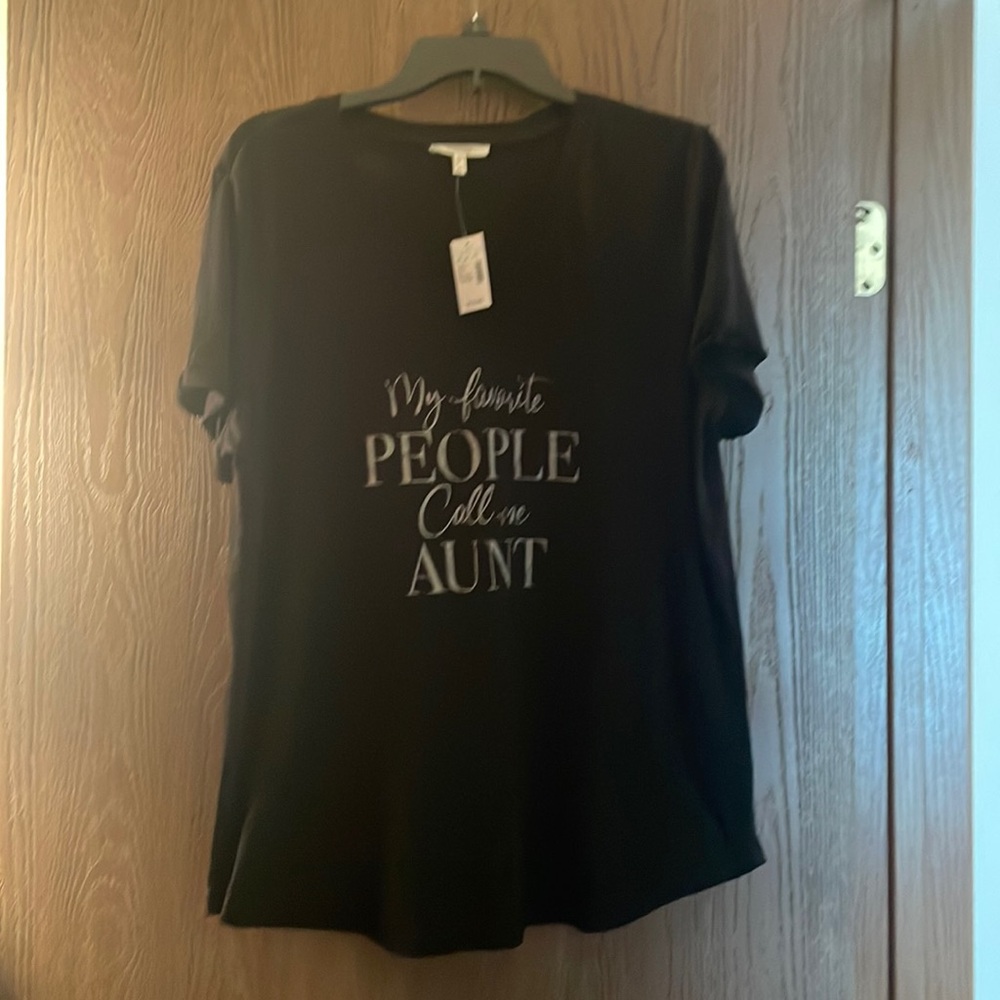 NWT graphic tee. Size XL.
